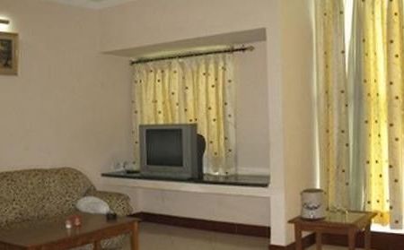 Hotel Amber Lucknow Exteriör bild