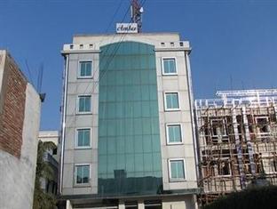 Hotel Amber Lucknow Exteriör bild
