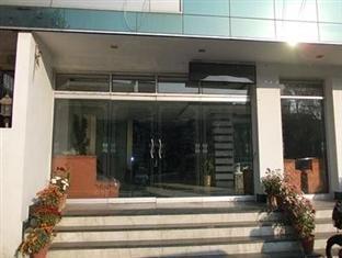 Hotel Amber Lucknow Exteriör bild