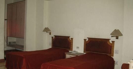 Hotel Amber Lucknow Exteriör bild